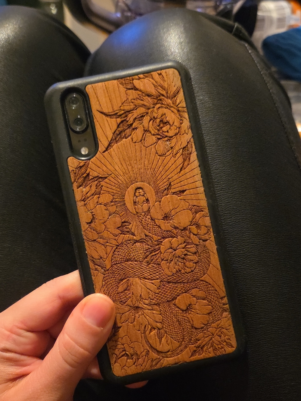 Huawei P-20 Wood-Engraved Floral Snake Phone Case - Brown